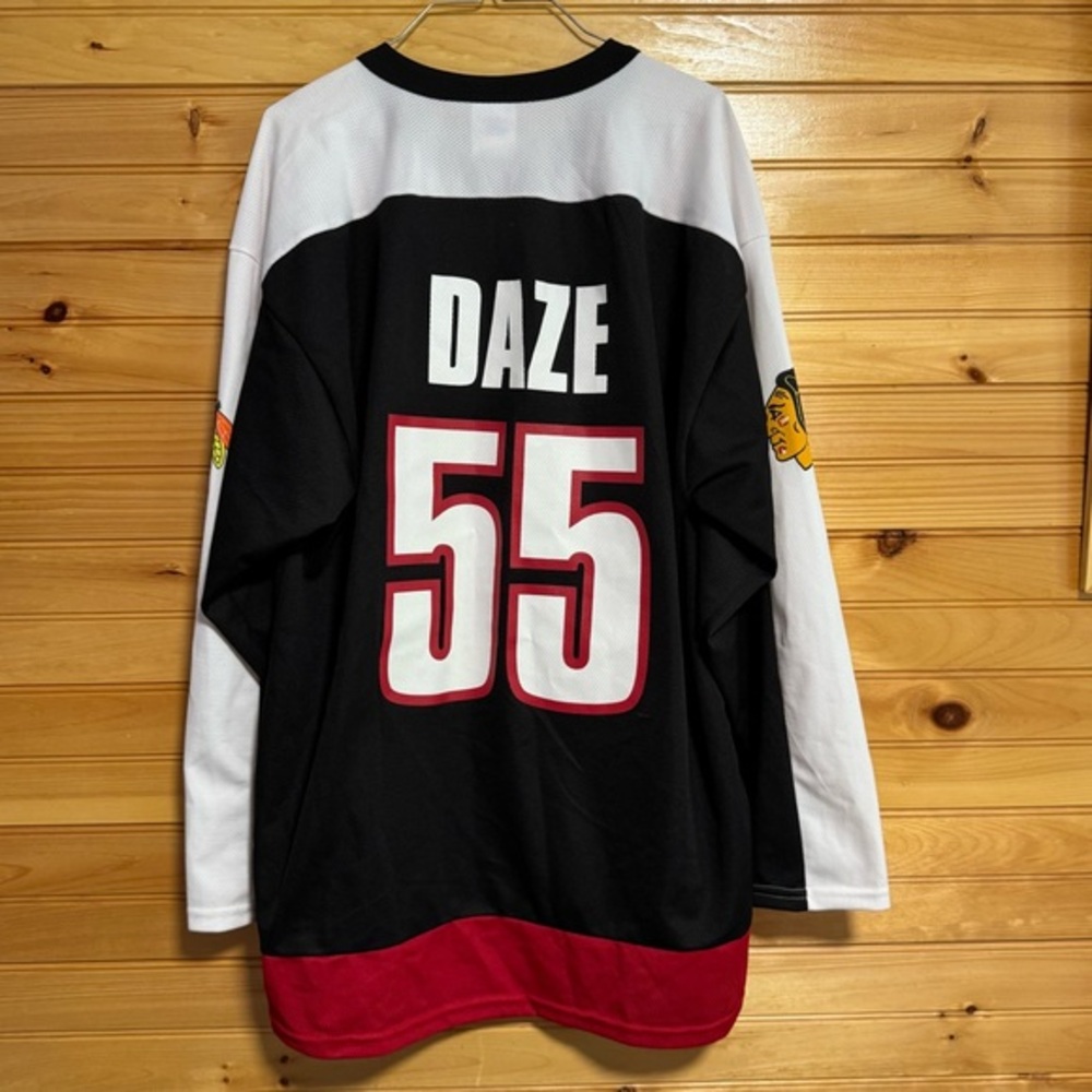 Rare Vintage Chicago Blackhawks NHL Jersey Eric Daze #55 Large NWT